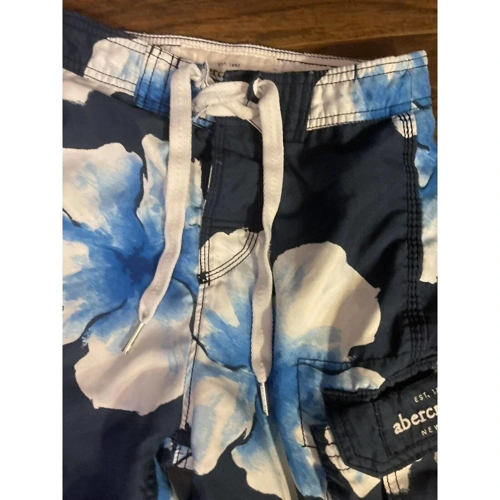 Abercrombie Boys Youth Blue Floral Swim Trunks Board Shorts Sz:s